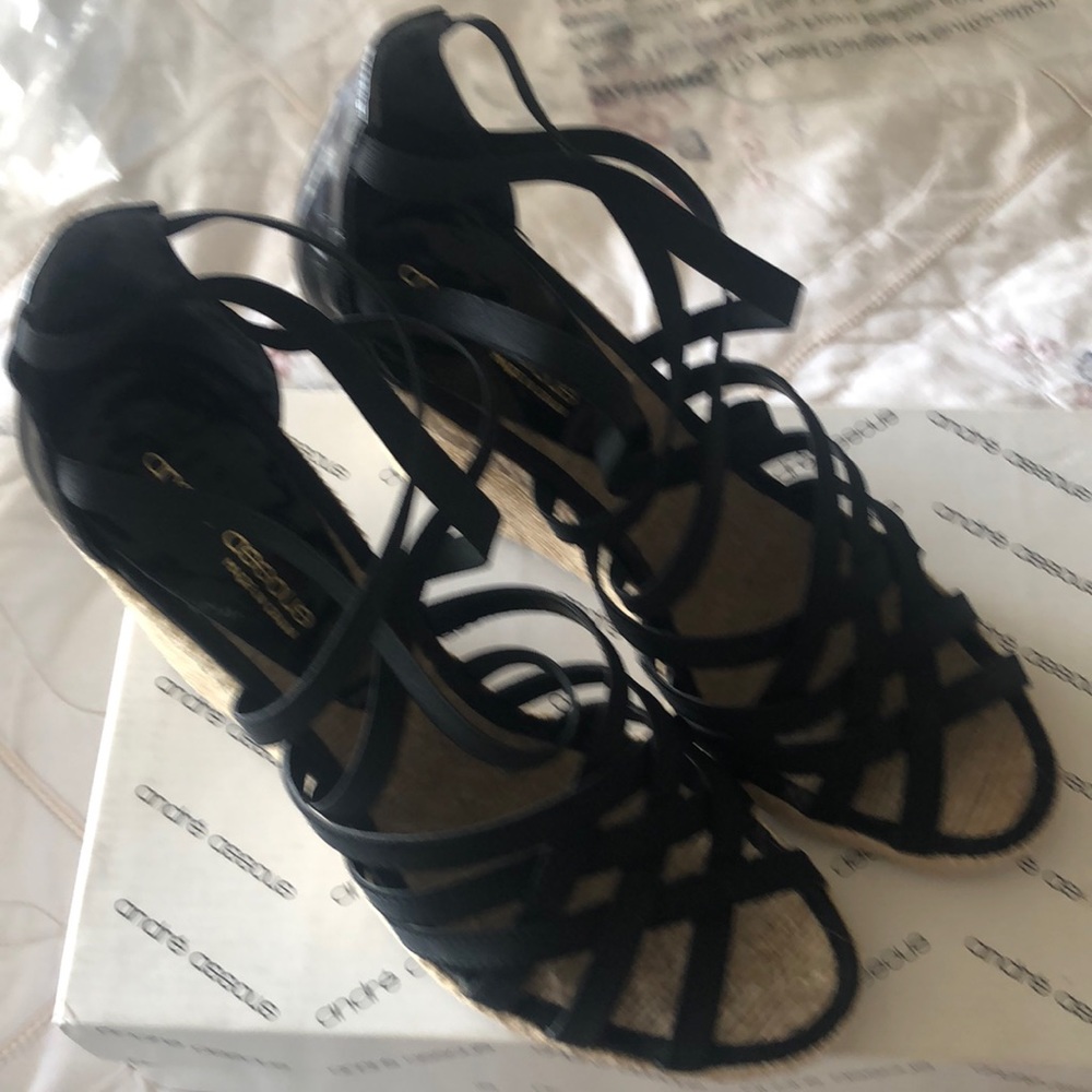 Andre assoue sandals